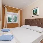 Hundefreundliches Nur 350 Meter Zum Mit Meerblick, Pool, Wifi 公寓