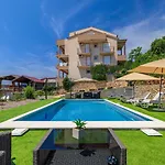Hundefreundliches Nur 350 Meter Zum Mit Meerblick, Pool, Wifi *