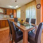 公寓 Hundefreundliches Nur 350 Meter Zum Mit Meerblick, Pool, Wifi 德拉马利
