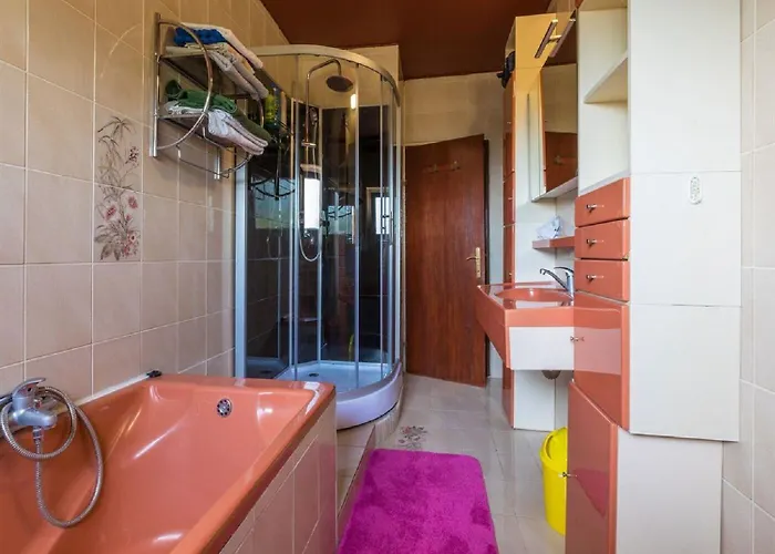 Hundefreundliches Nur 350 Meter Zum Mit Meerblick, Pool, Wifi *