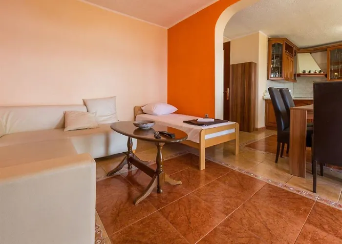 Hundefreundliches Nur 350 Meter Zum Mit Meerblick, Pool, Wifi