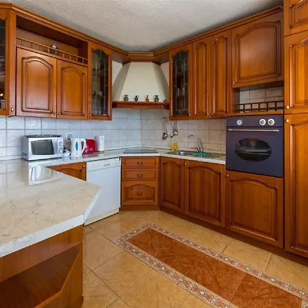 Apartment Hundefreundliches Nur 350 Meter Zum Mit Meerblick, Pool, Wifi