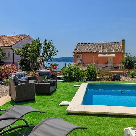 Hundefreundliches Nur 350 Meter Zum Mit Meerblick, Pool, Wifi Apartment