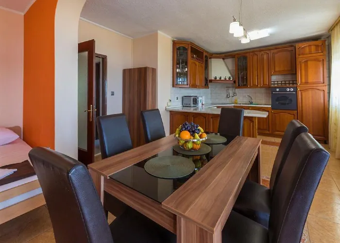 Hundefreundliches Nur 350 Meter Zum Mit Meerblick, Pool, Wifi * Dramalj