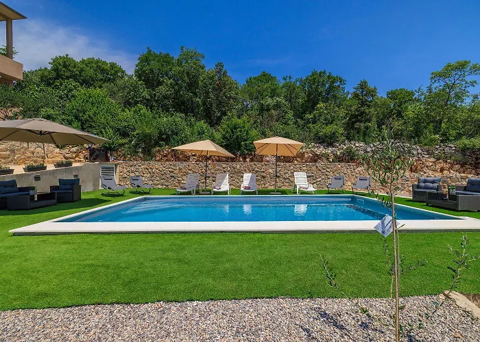 Hundefreundliches Nur 350 Meter Zum Mit Meerblick, Pool, Wifi Dramalj